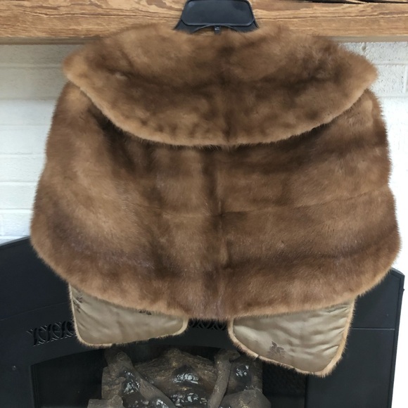 Fur Shaw - Picture 3 of 5